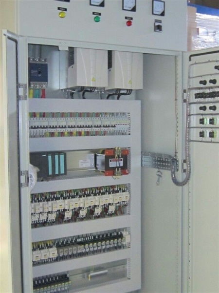 无线电柜制作 创可有线控制 无线电柜